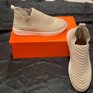 Sonoma Armadillo Women's Sneaker Boots Color: Taupe